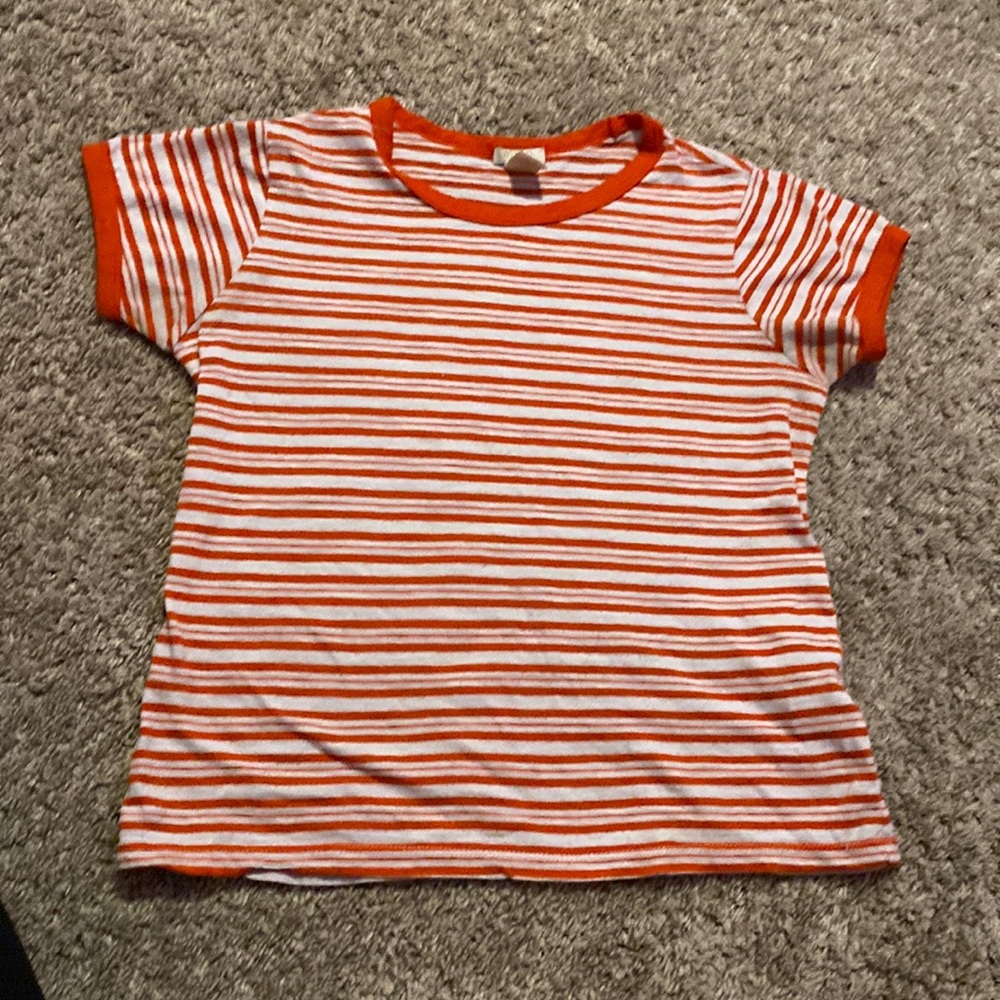 Orange striped crop top  Brand: Forever 21.  Color: Orange.    Size: S